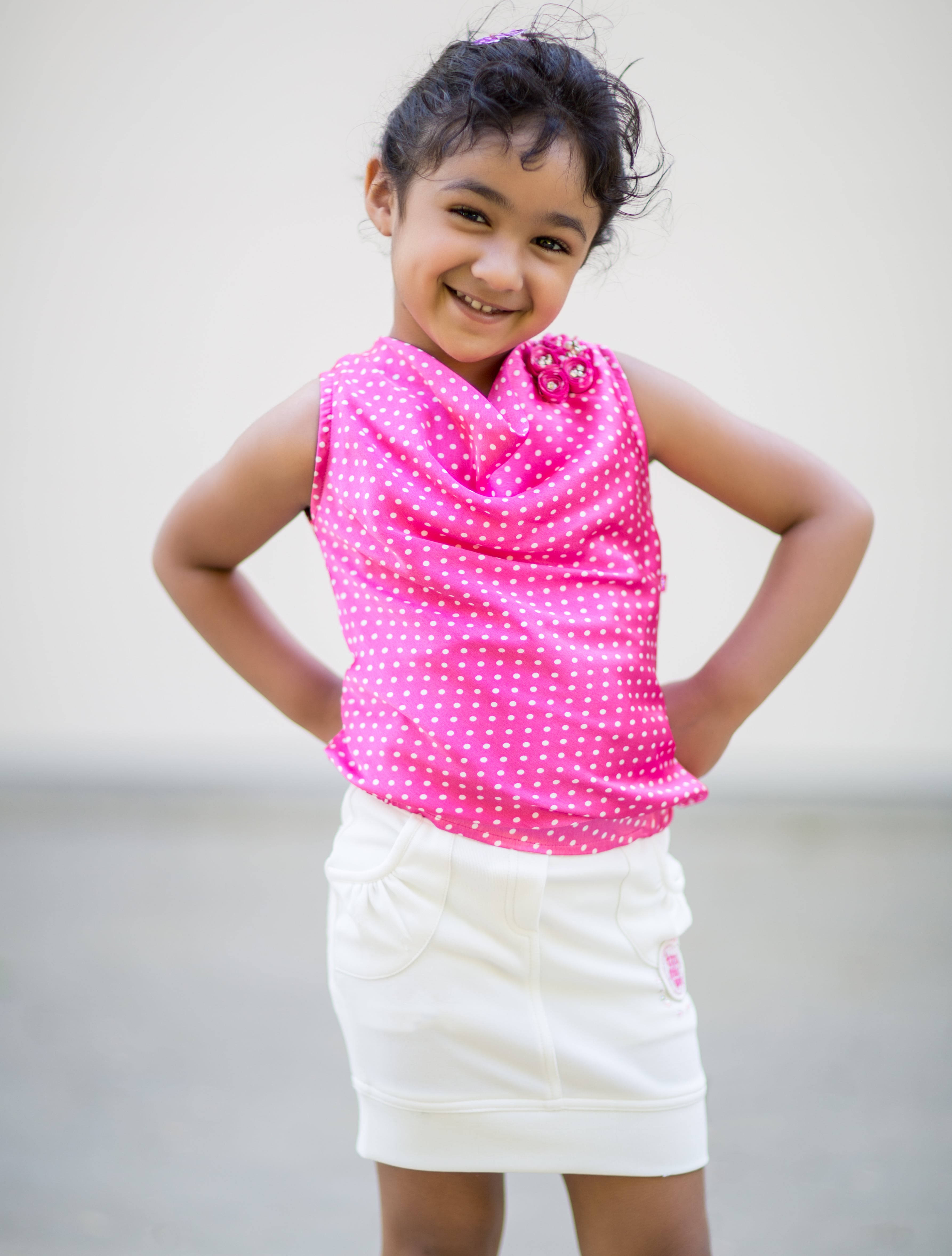 Kid using water colors to paint